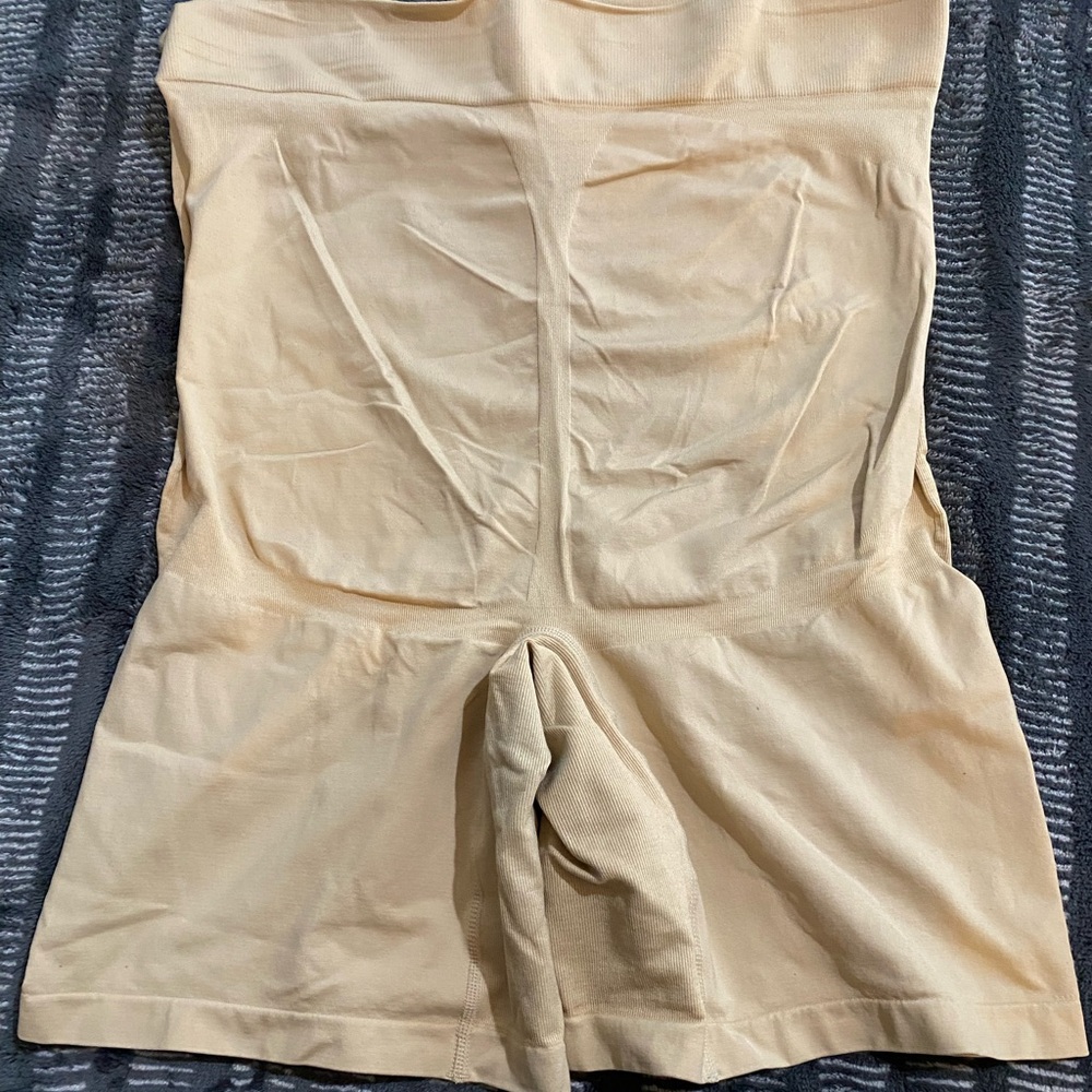 Lane Bryant-Cacique: The Slimmer Ultra High-Waist Short 18/20